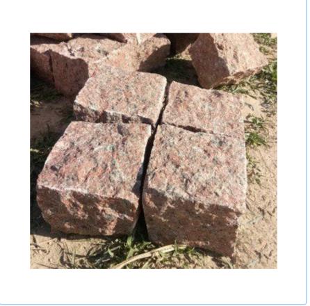 Đá cubic granite đỏ 10x10x5cm